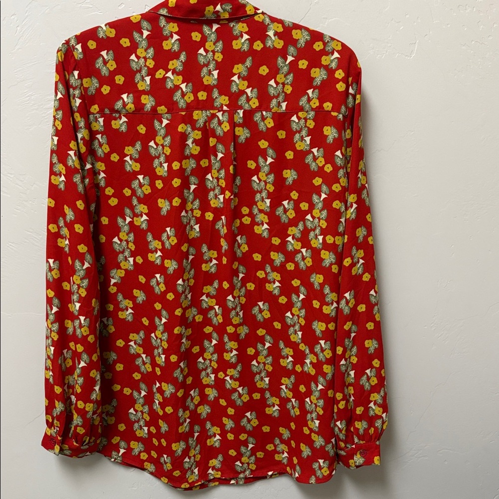 Cabi red floral top - Picture 4 of 7